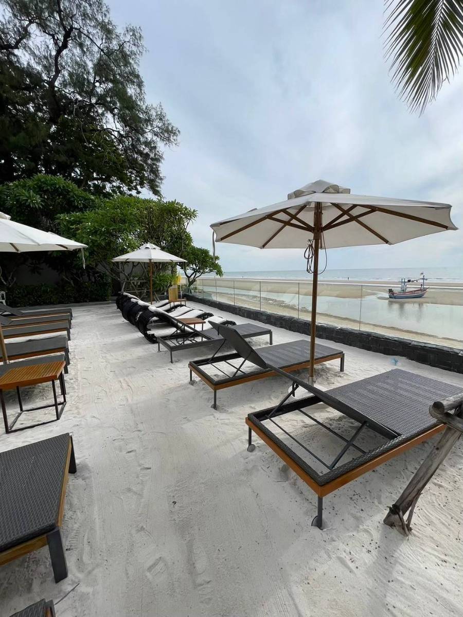 Beachfront 1-Bedroom Condo at InterContinental Residences for Sale
