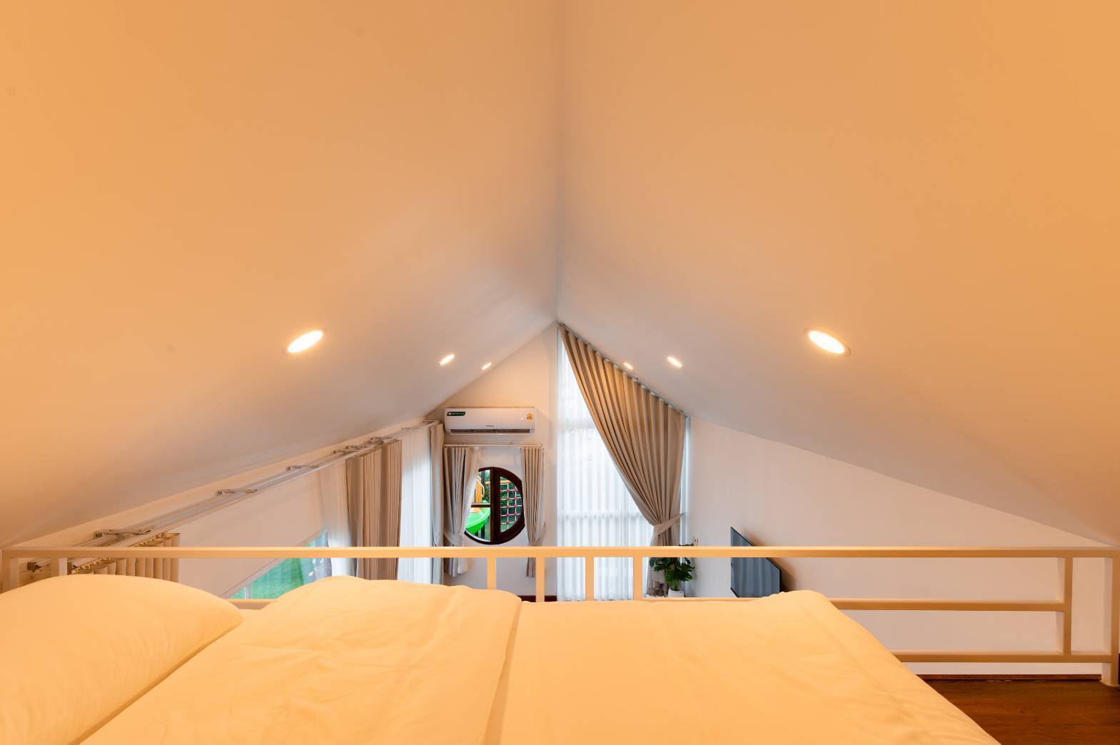 Luxury Pool Villa with Kids Club and Guest House Near Black Mountain