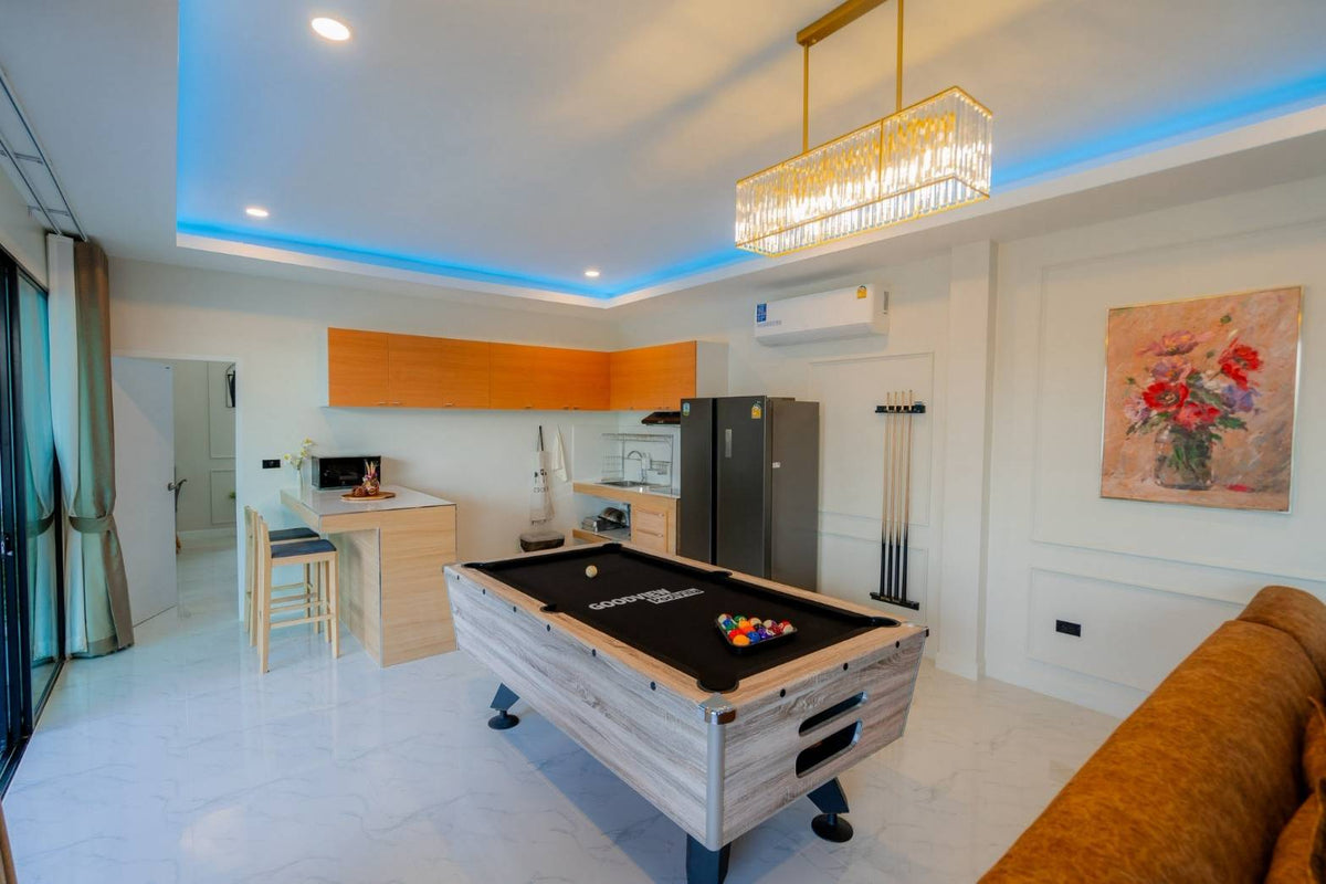 Spacious 4-Bedroom Family Pool Villa with Karaoke Room for Rent