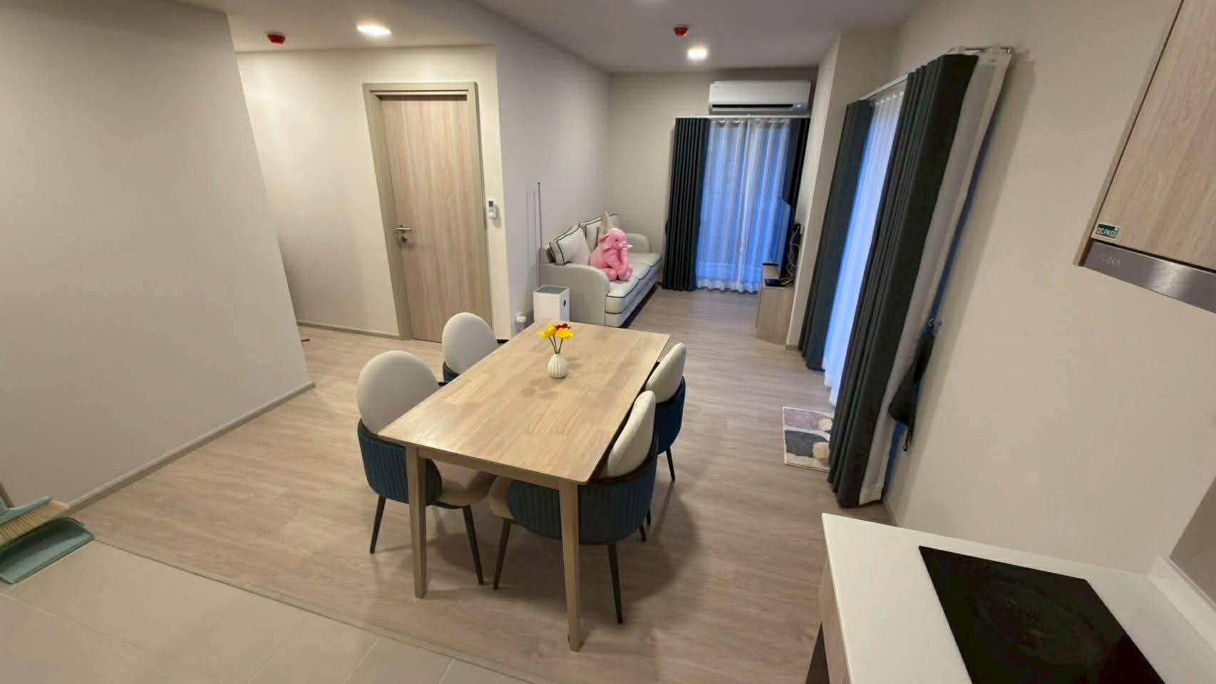 Modern 2-Bedroom Condo at Cabanas Hua Hin