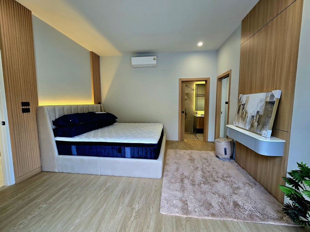 Luxuriöse U-förmige Poolvilla in Hua Hin zu verkaufen