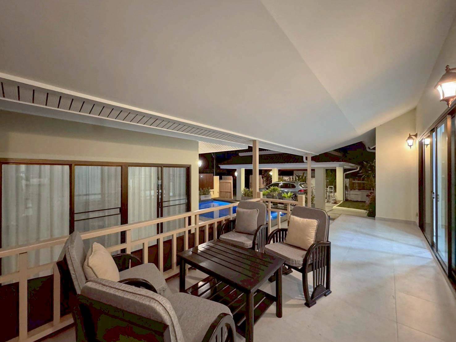 Renovated Pool Villa for Sale in Hua Hin Soi 102