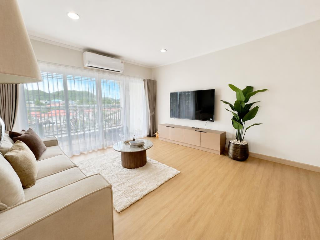 Spacious Renovated 2-Bedroom Condo in Prime Central Hua Hin