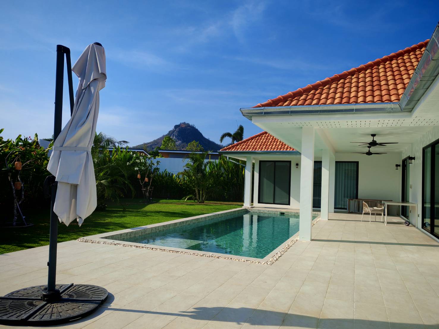 Modern 3-Bedroom Pool Villa for Rent in Wang Pong
