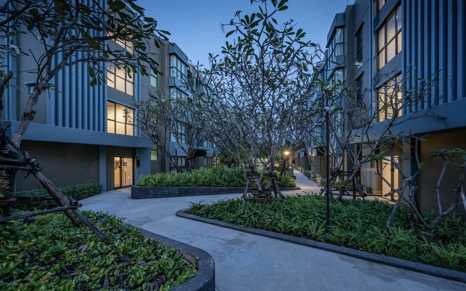 Pool Access Condo at Lumpini Park Beach Cha-Am 2, Beachfront