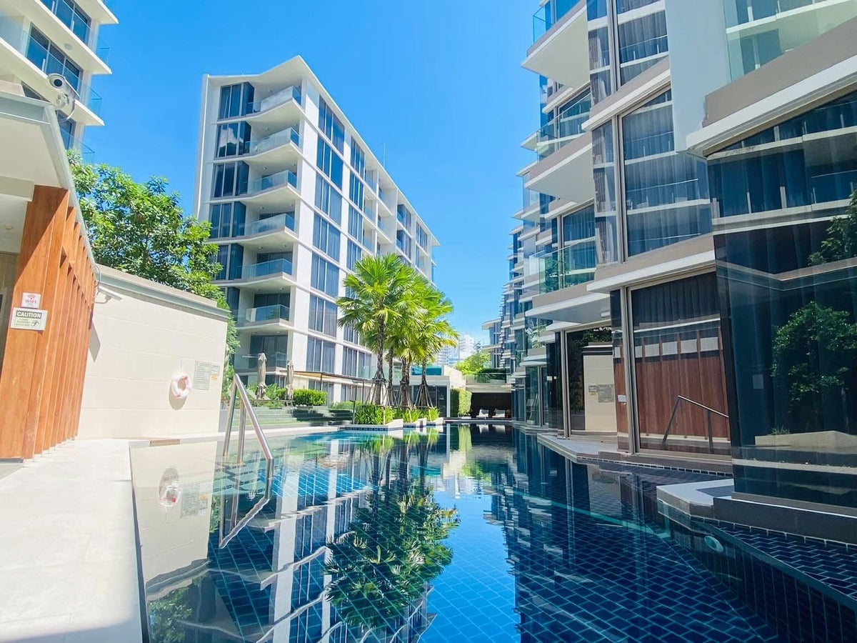 2 Bedroom Condo for Sale with Direct Pool Access
