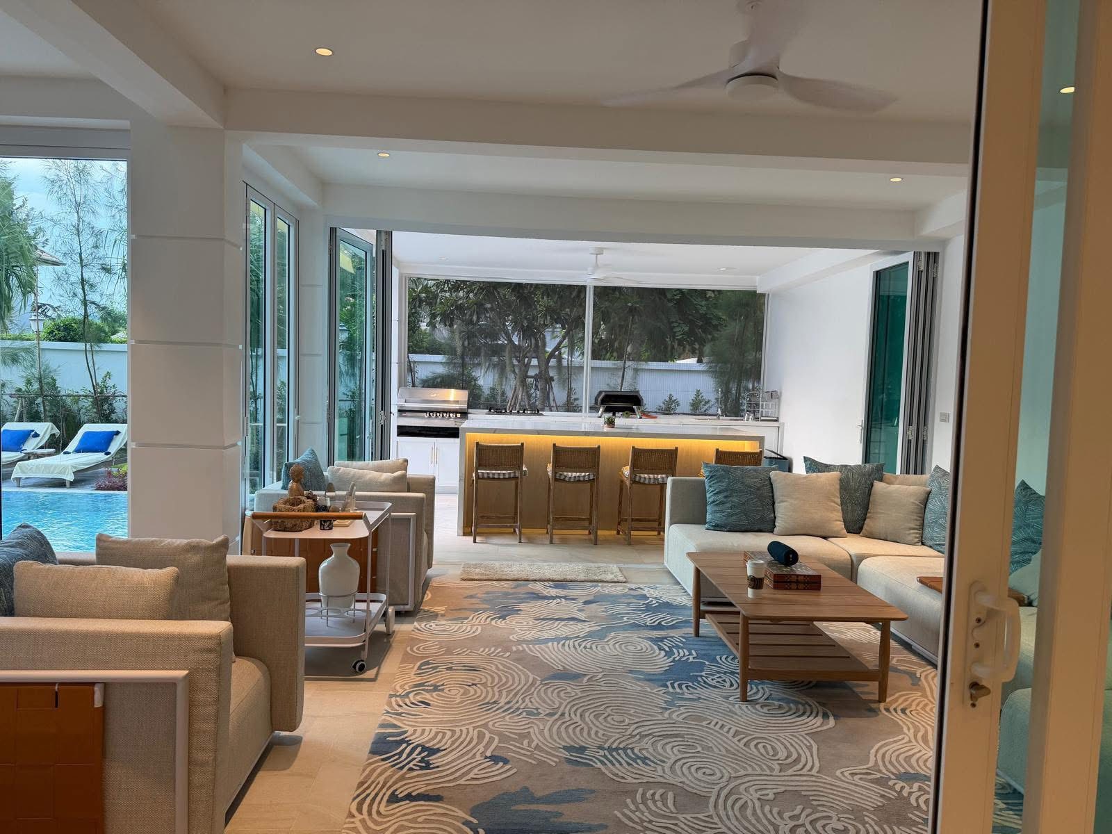 Luxury 4-Bedroom Modern Pool Villa in Hua Hin