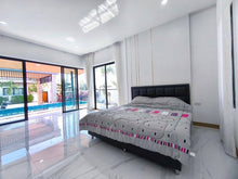 New 3-Bedroom Pool Villa in Cha-am with Jacuzzi