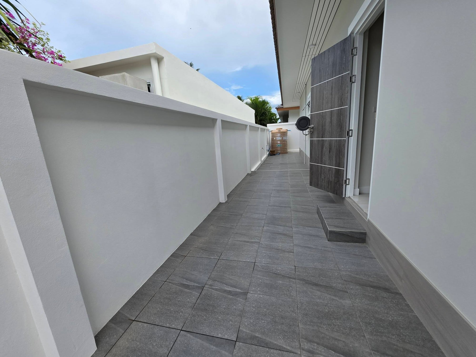 Pool Villa for Sale in Thap Tai, Ready to Move In