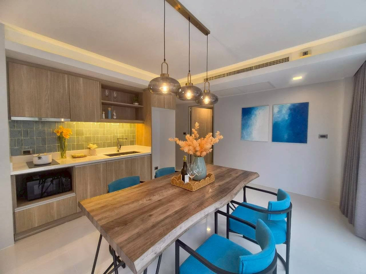 2 Bedroom Condo for Sale with Direct Pool Access