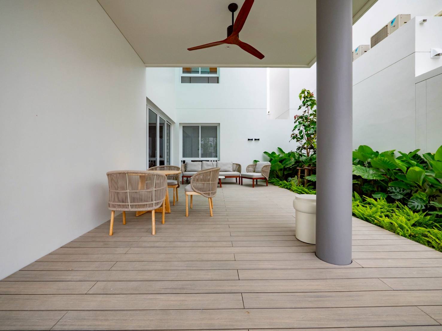 3-Bedroom Luxury Pool Villa for Rent by Cha-Am Beach