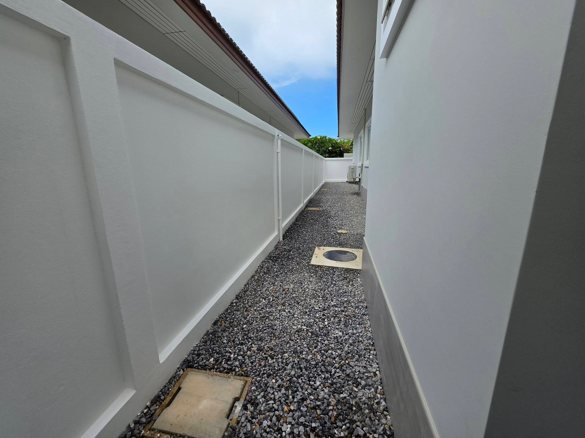 Pool Villa for Sale in Thap Tai, Ready to Move In