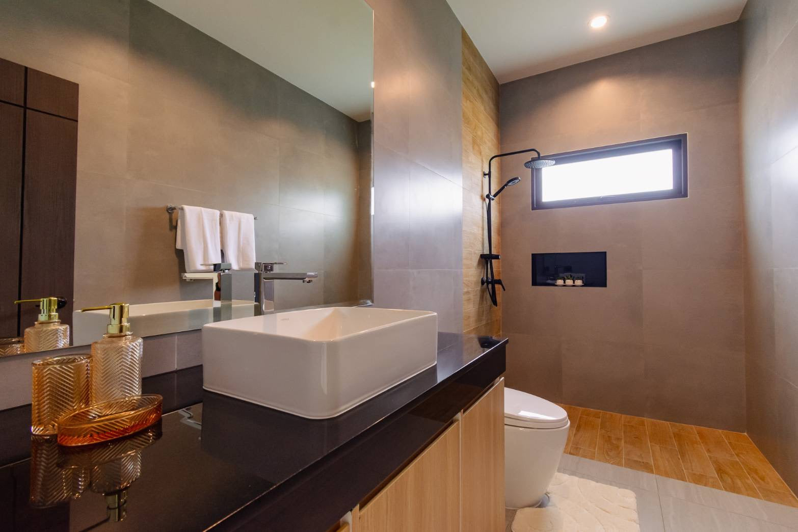 New Modern Luxury Pool Villa for Sale in Soi 112, Hua Hin