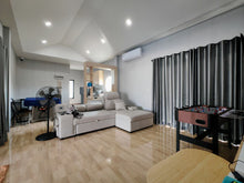 Spacious 5-Bedroom Pool Villa with Large Garden for Rent