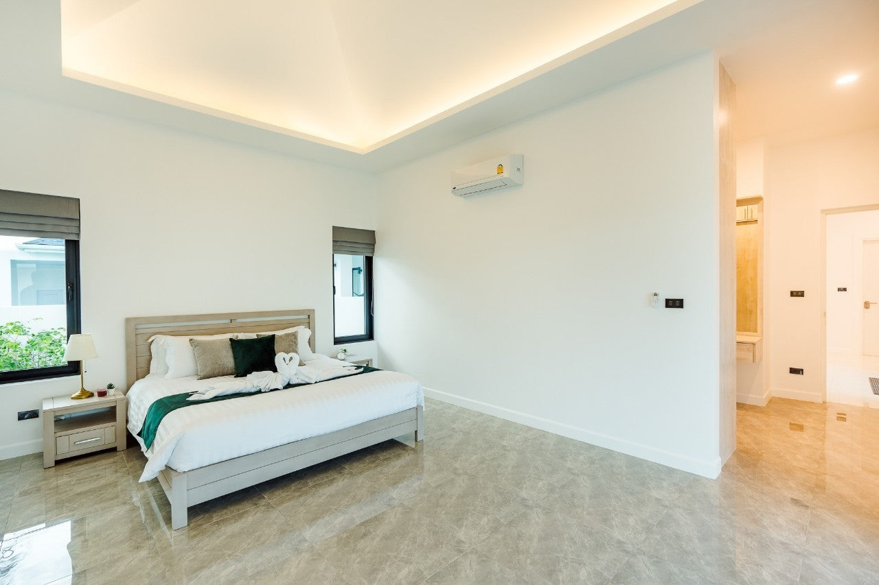 High-Spec Villa with Saltwater Pool and Solar Power System
