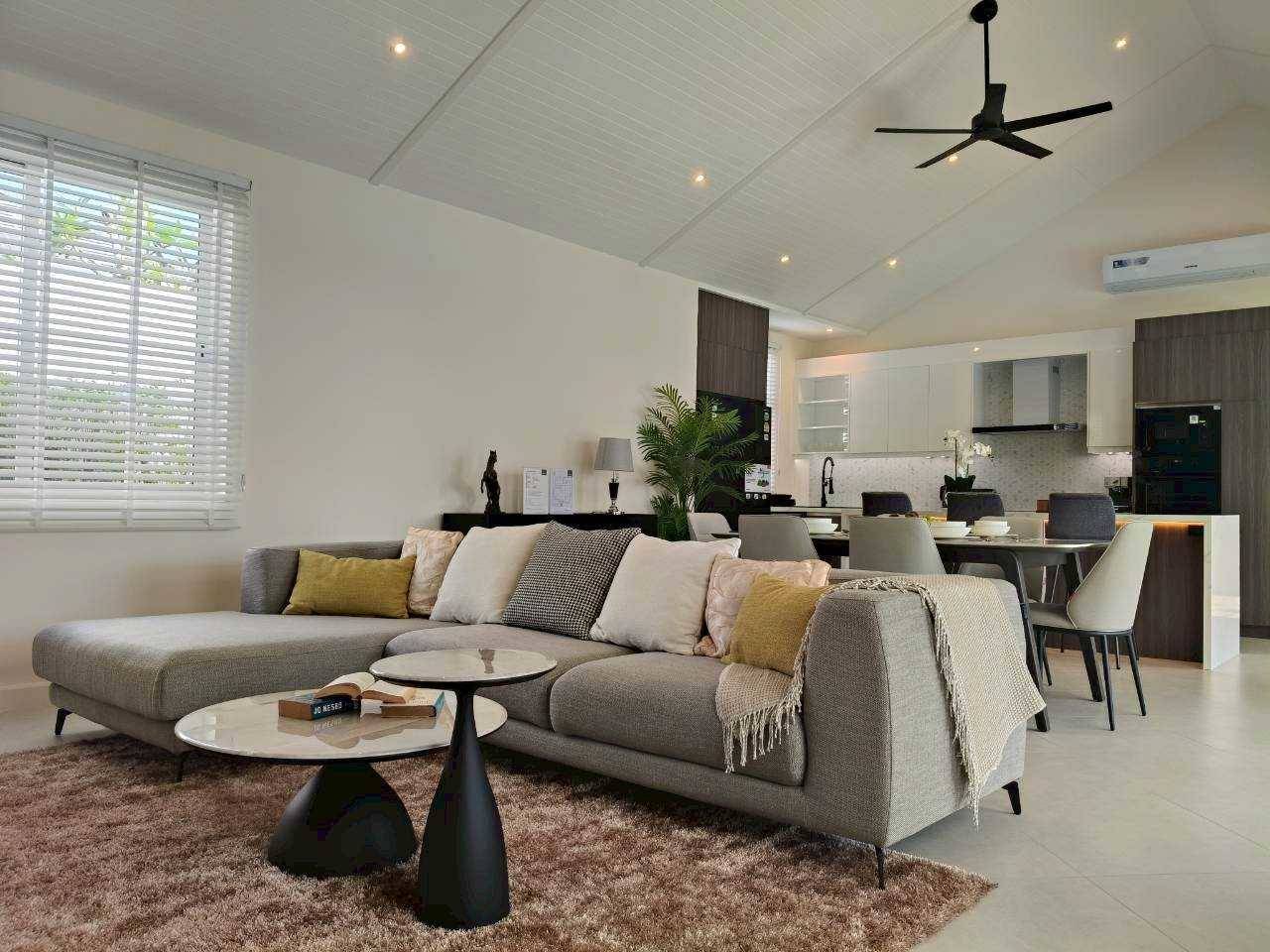Luxus-Pool-Villa mit Solarzellen zum Verkauf in Eeden Luxe
