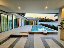 Luxuriöse U-förmige Poolvilla in Hua Hin zu verkaufen