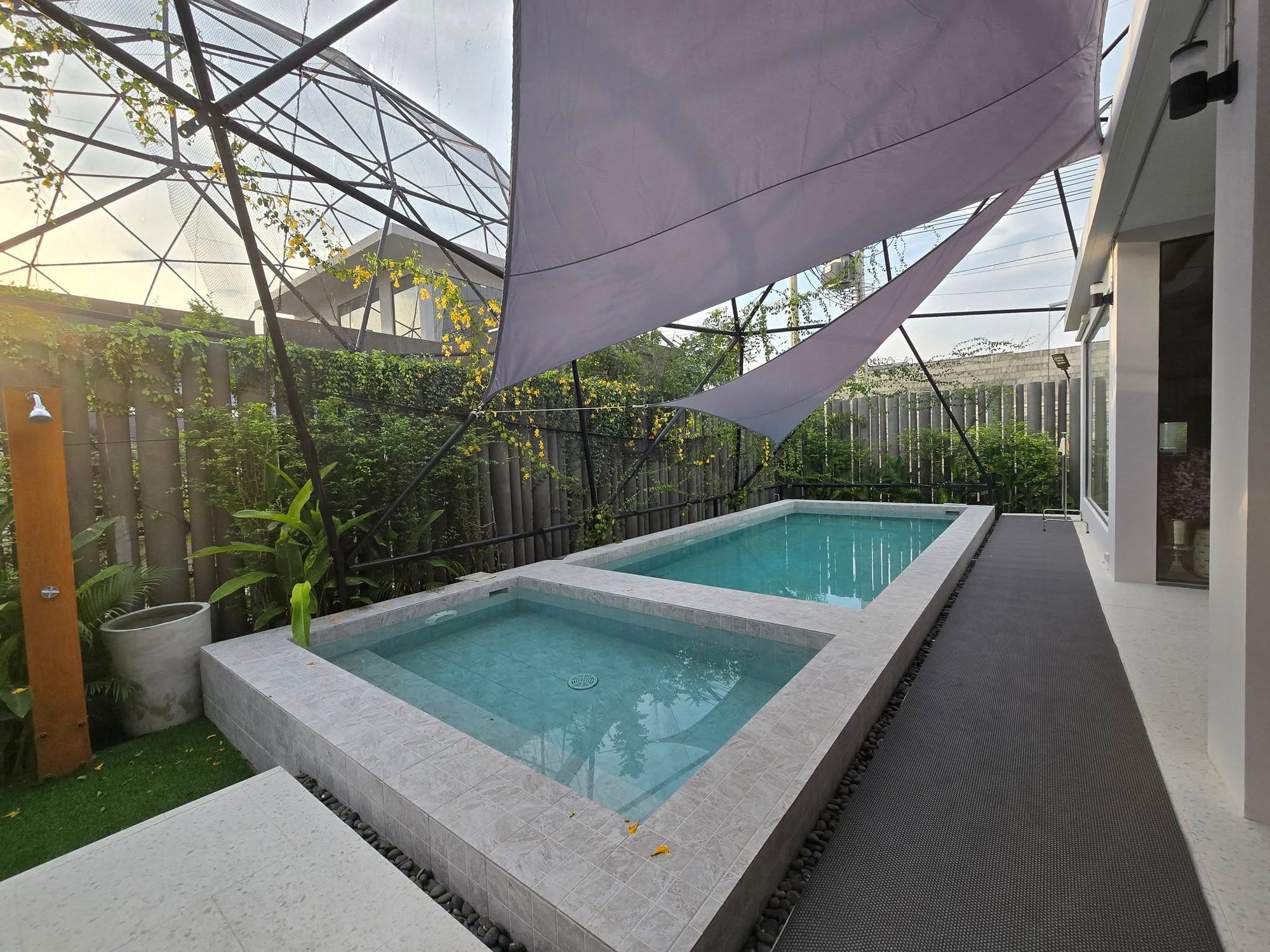 Luxury 3-Bedroom Villa with Sauna and Onsen Pool