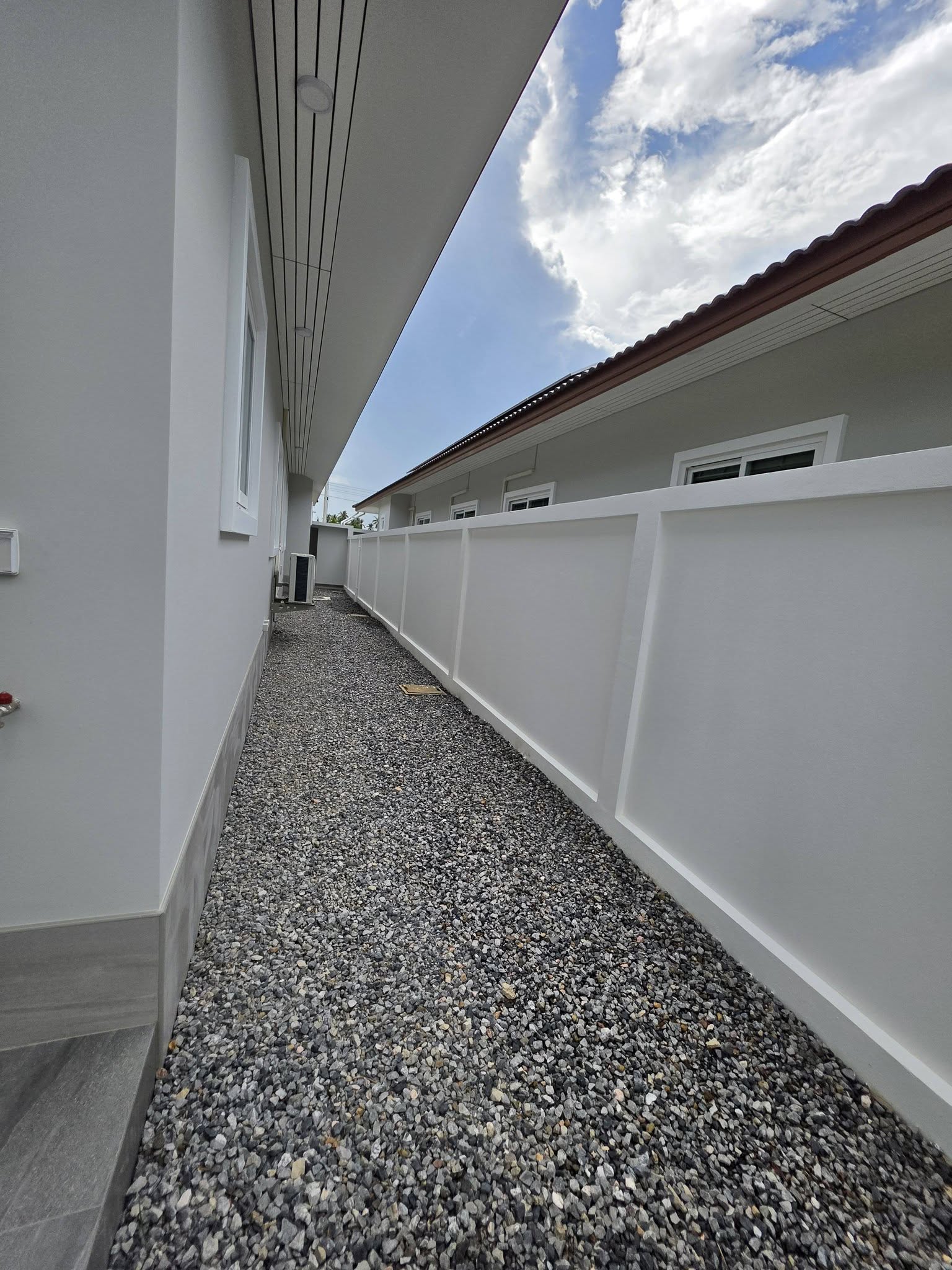 Pool Villa for Sale in Thap Tai, Ready to Move In