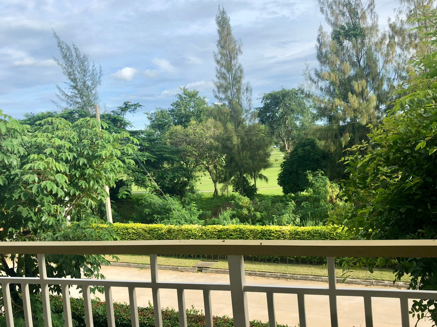 1 Bedroom Condo with Golf Course View at Autumn for Sale
