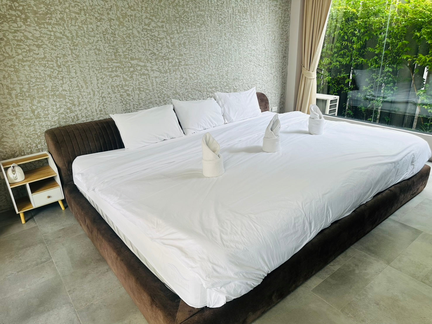 Pool Villa with Onsen for Sale and Rent