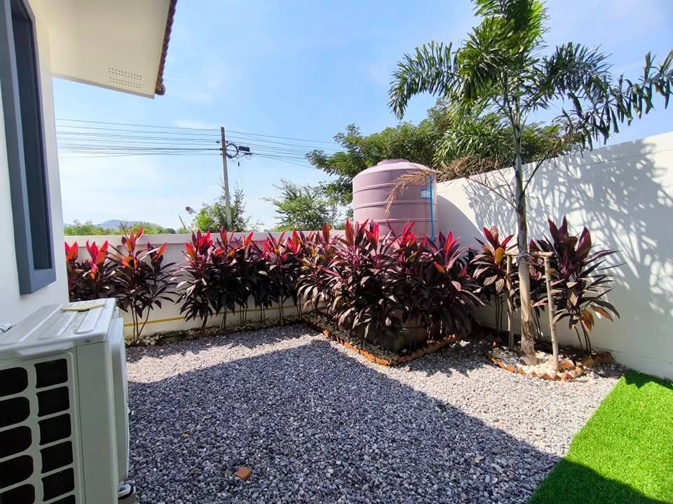 New 3-Bedroom Pool Villa in Cha-am with Jacuzzi