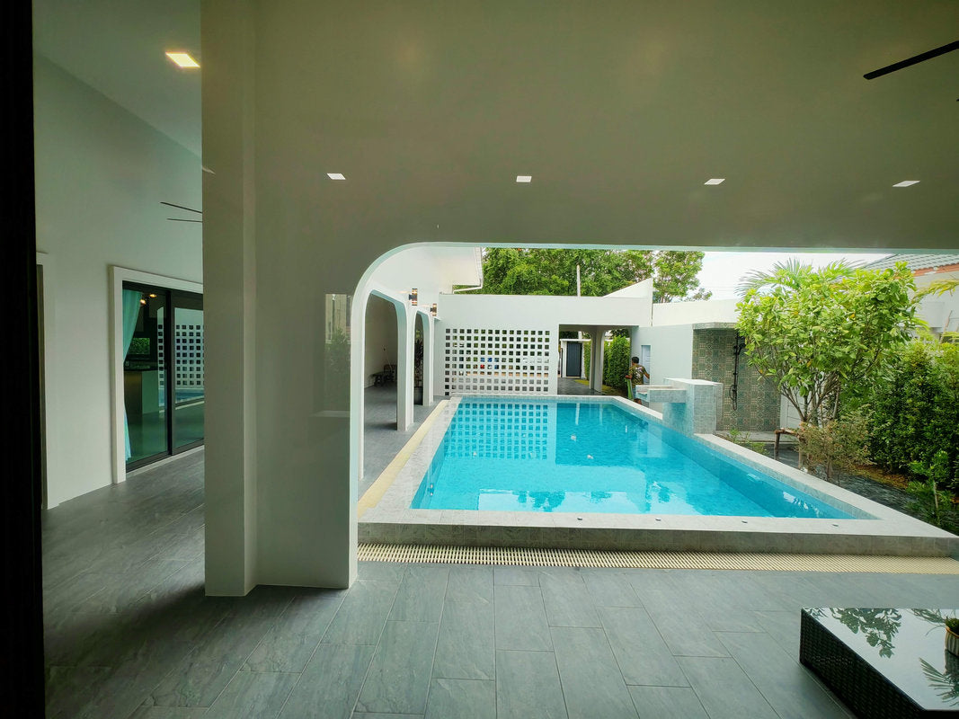 Modern Pool Villa for Sale in Thap Tai, Hua Hin