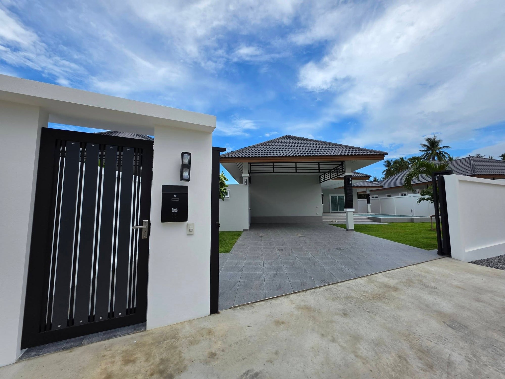 Pool Villa for Sale in Thap Tai, Ready to Move In