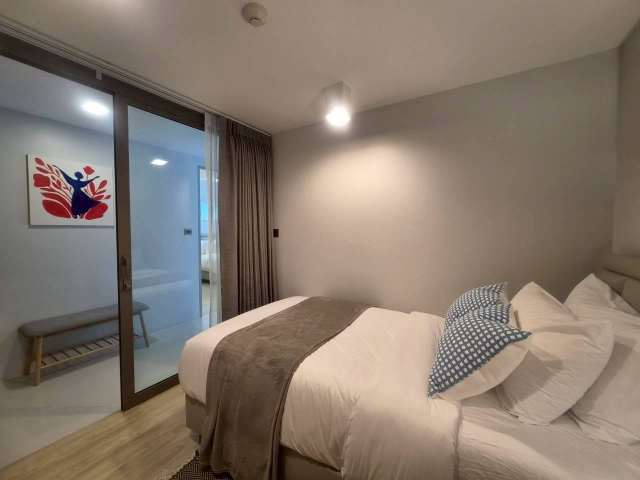 2 Bedroom Condo for Sale with Direct Pool Access