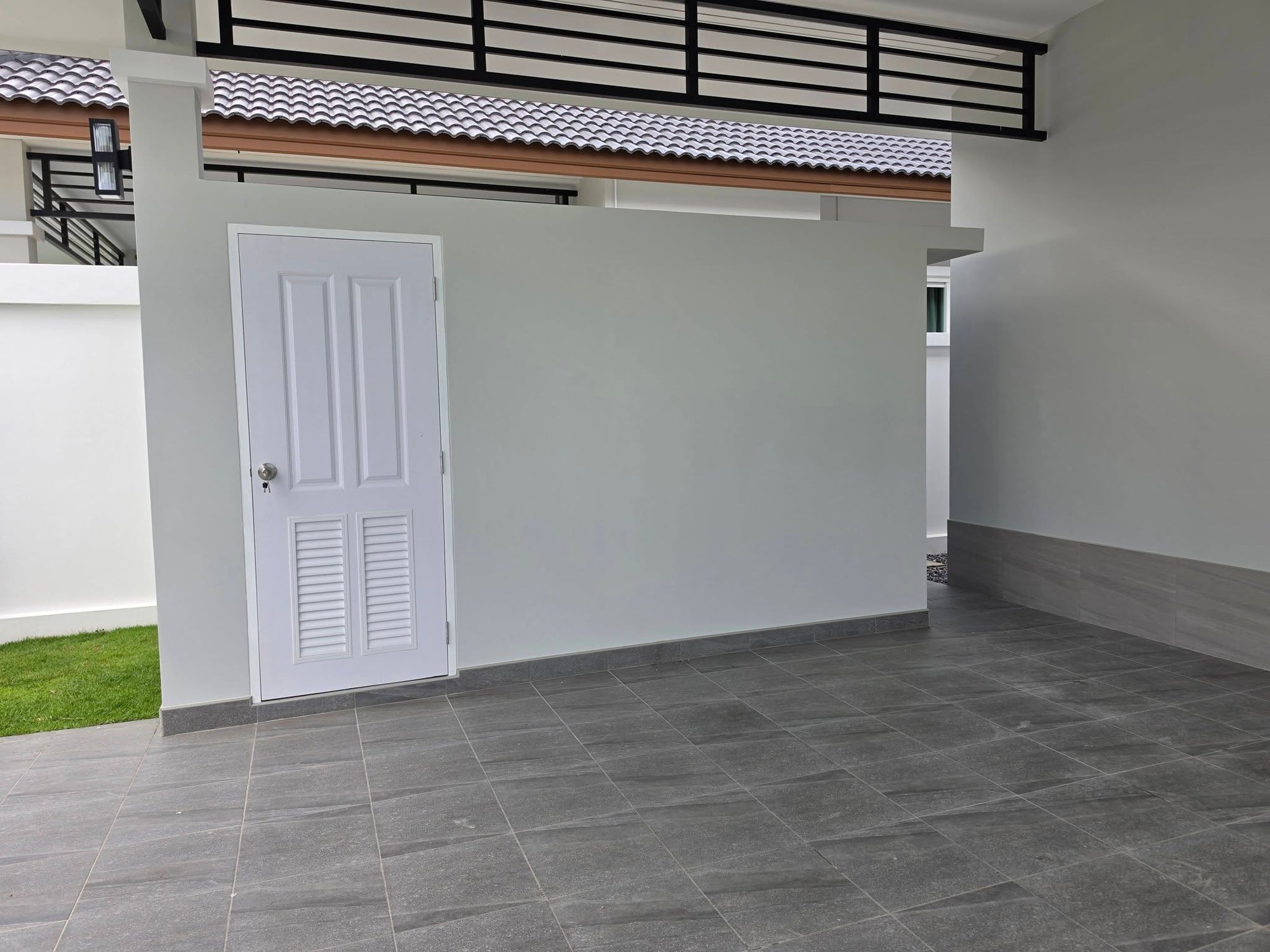 Pool Villa for Sale in Thap Tai, Ready to Move In