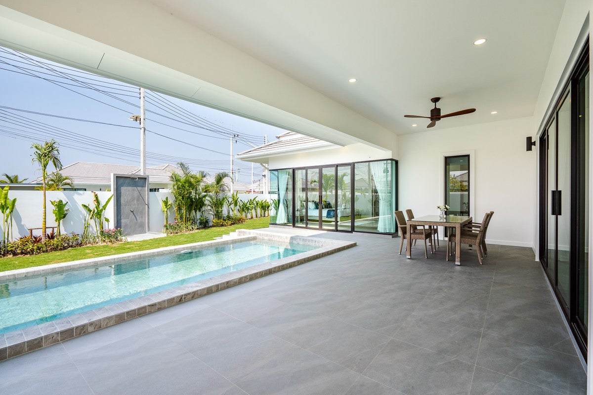 Modern 3-Bedroom Pool Villa in Botanica Hua Hin