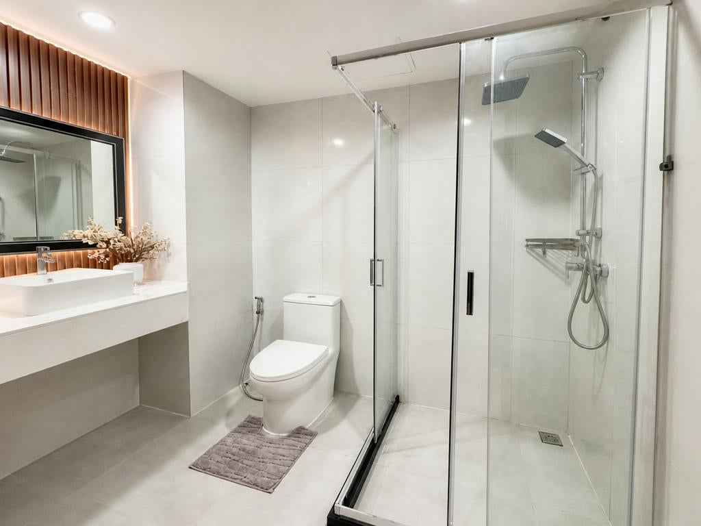 Spacious Renovated 2-Bedroom Condo in Prime Central Hua Hin