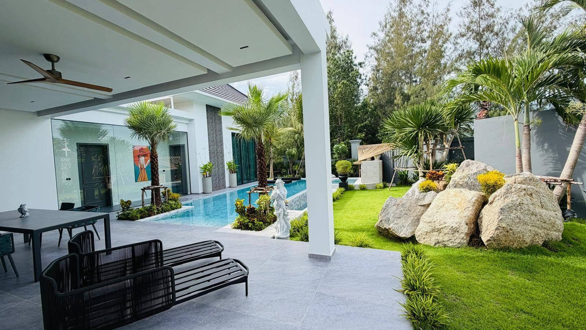 Luxurious House with Private Pool for Rent in Wang Phong, Pranburi