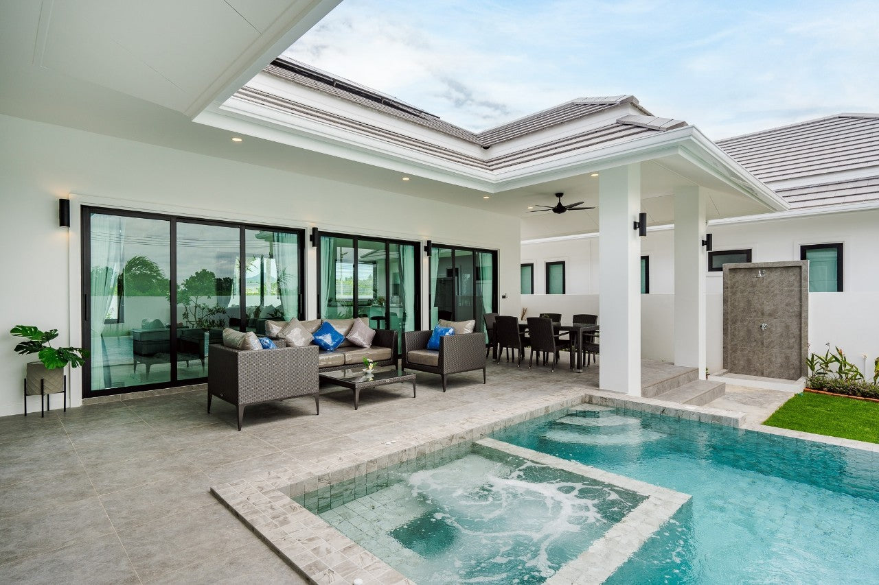 High-Spec Villa with Saltwater Pool and Solar Power System