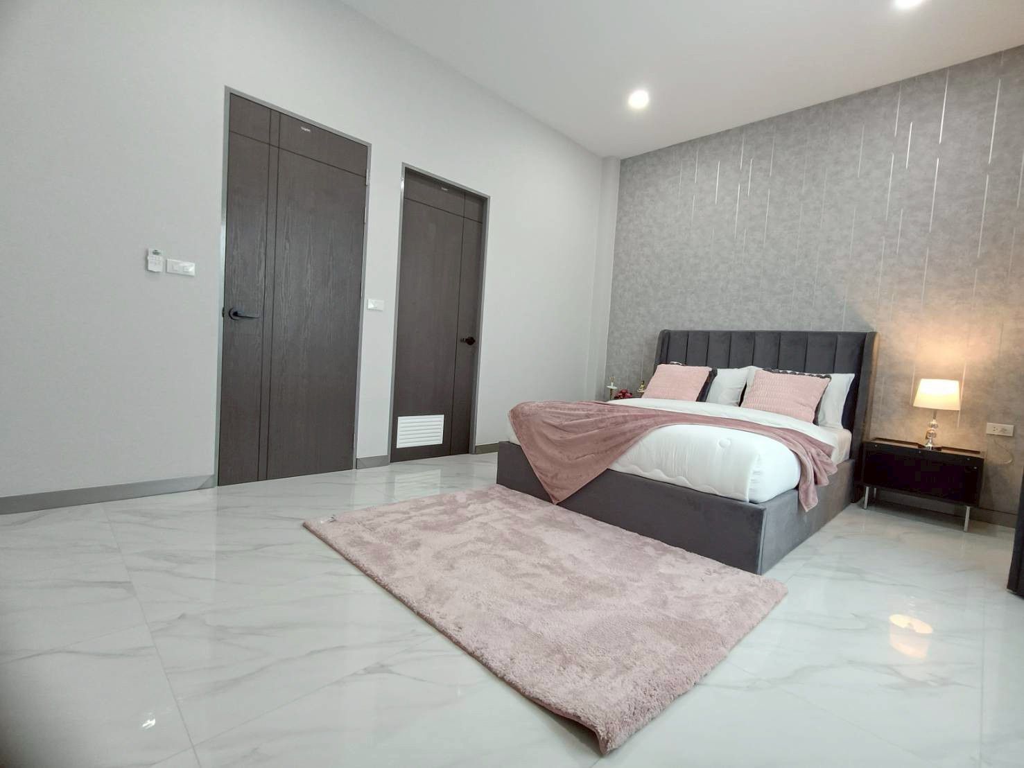 Last Unit New Luxury Villa for Sale in Hin Lek Fai