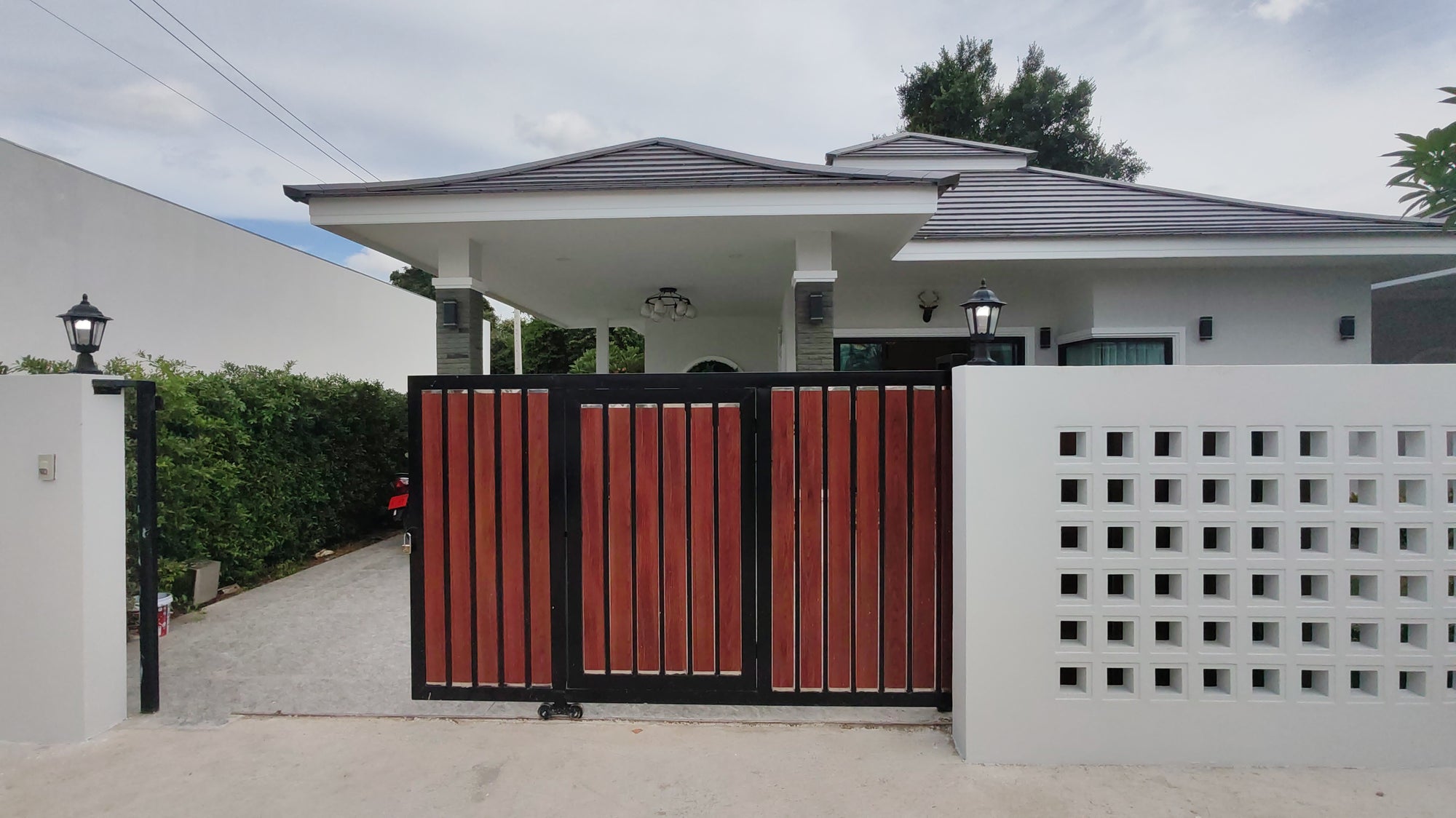 Single-Storey House for Sale in Hua Hin Soi 102