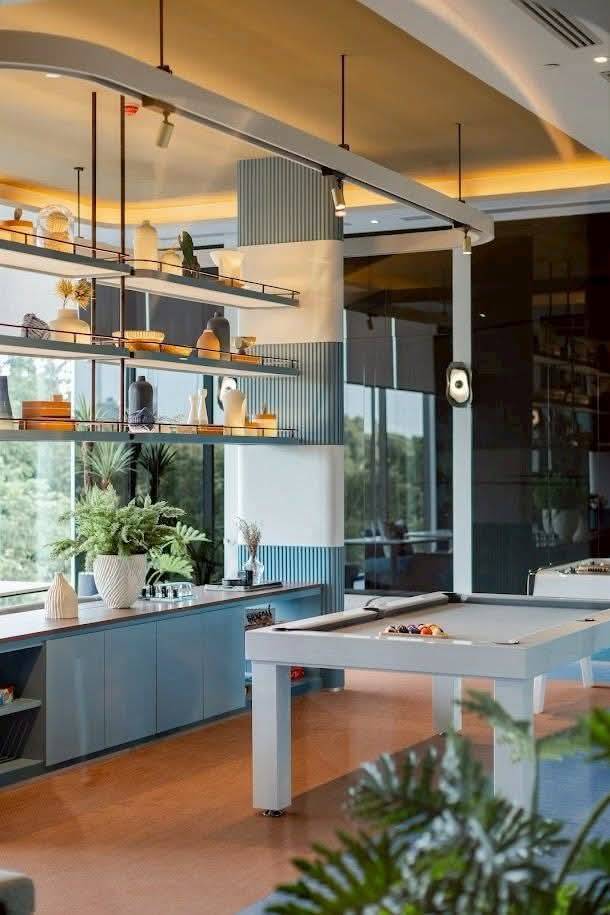 Modern 2-Bedroom Condo on Floor 8 in Vehha