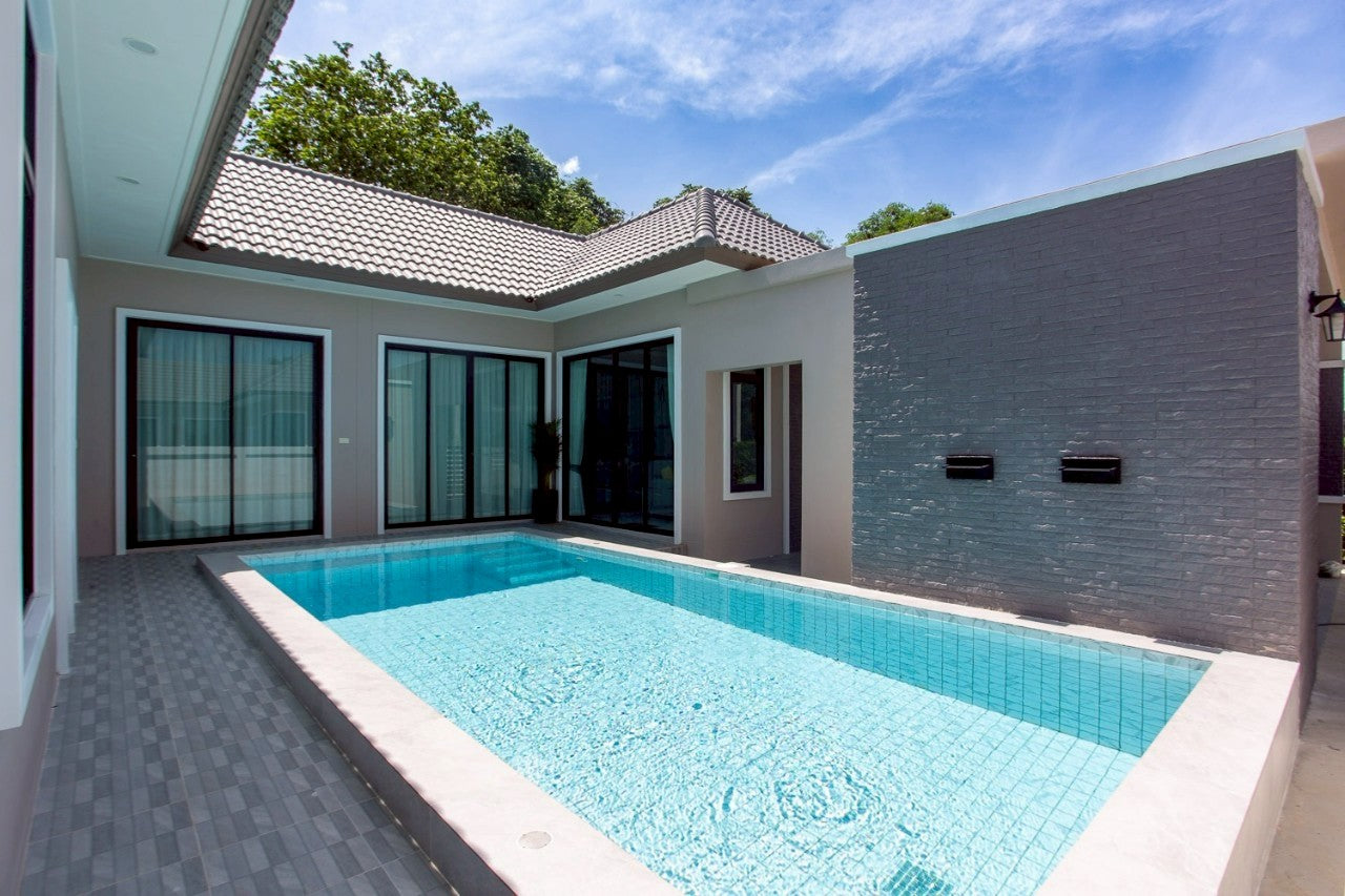 Modern Pool Villa in Hin Lek Fai