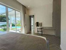 Luxus-Pool-Villa mit Solarzellen zum Verkauf in Eeden Luxe