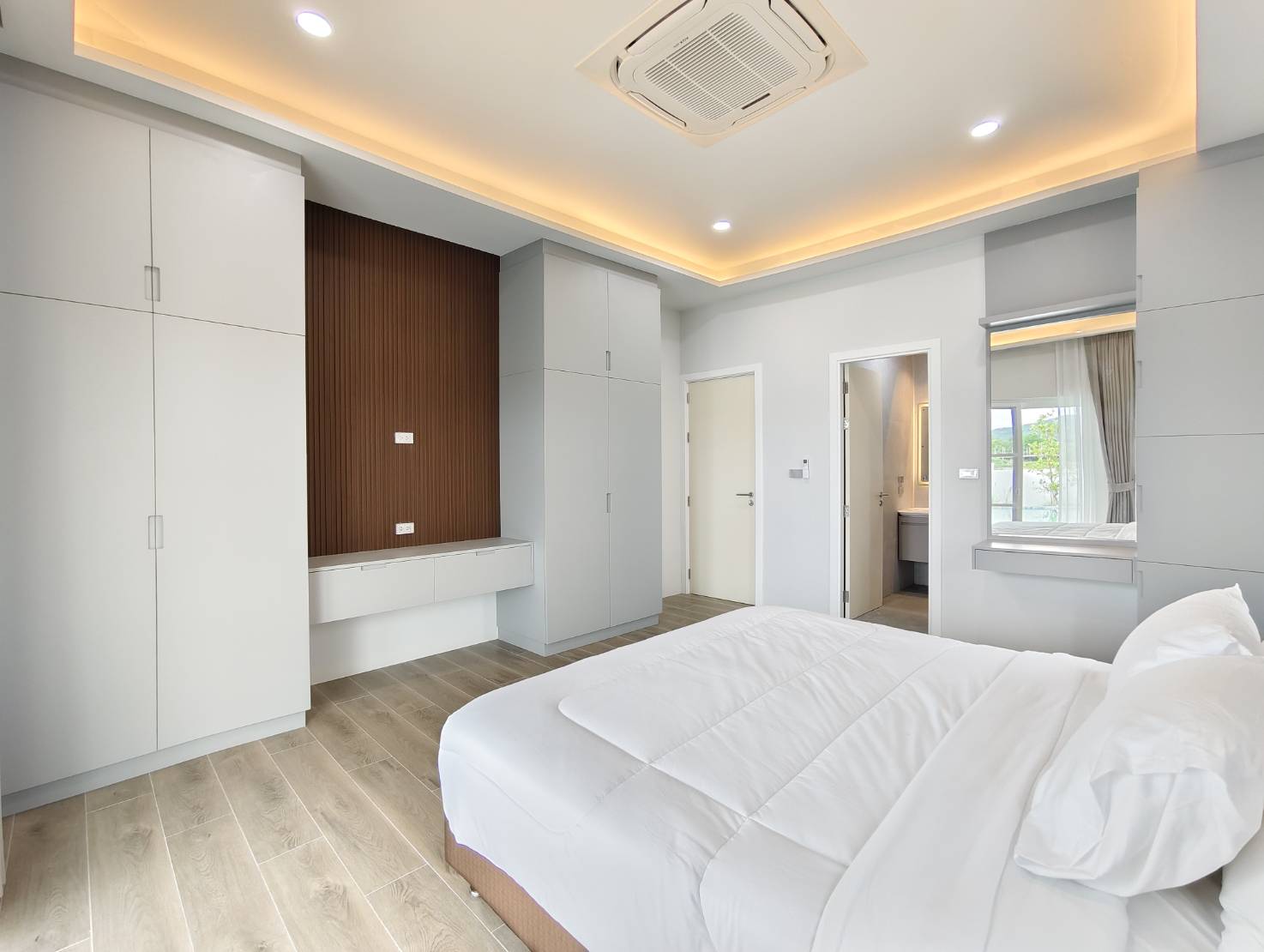 Modern Pool Villa at Dusita Lakeside Village 2