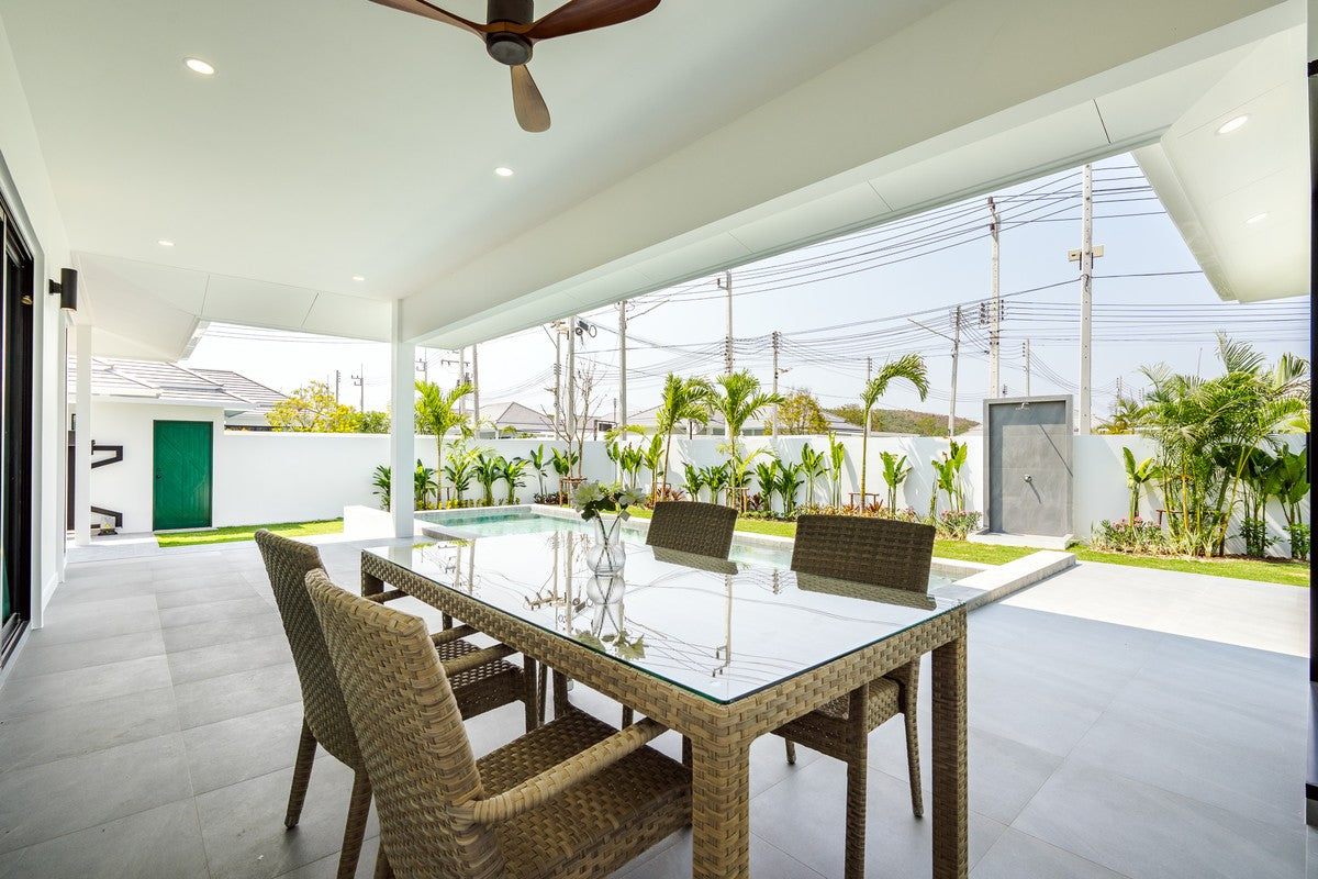 Modern 3-Bedroom Pool Villa in Botanica Hua Hin