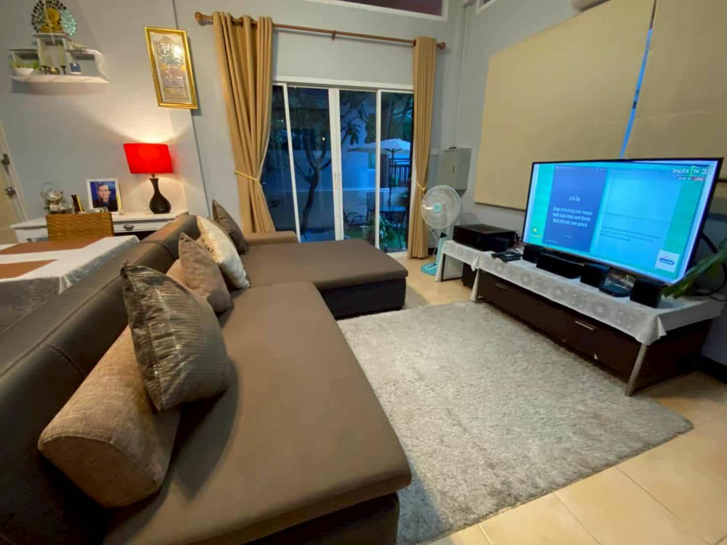 Single-Storey Resort Style House in Kiri Nakara
