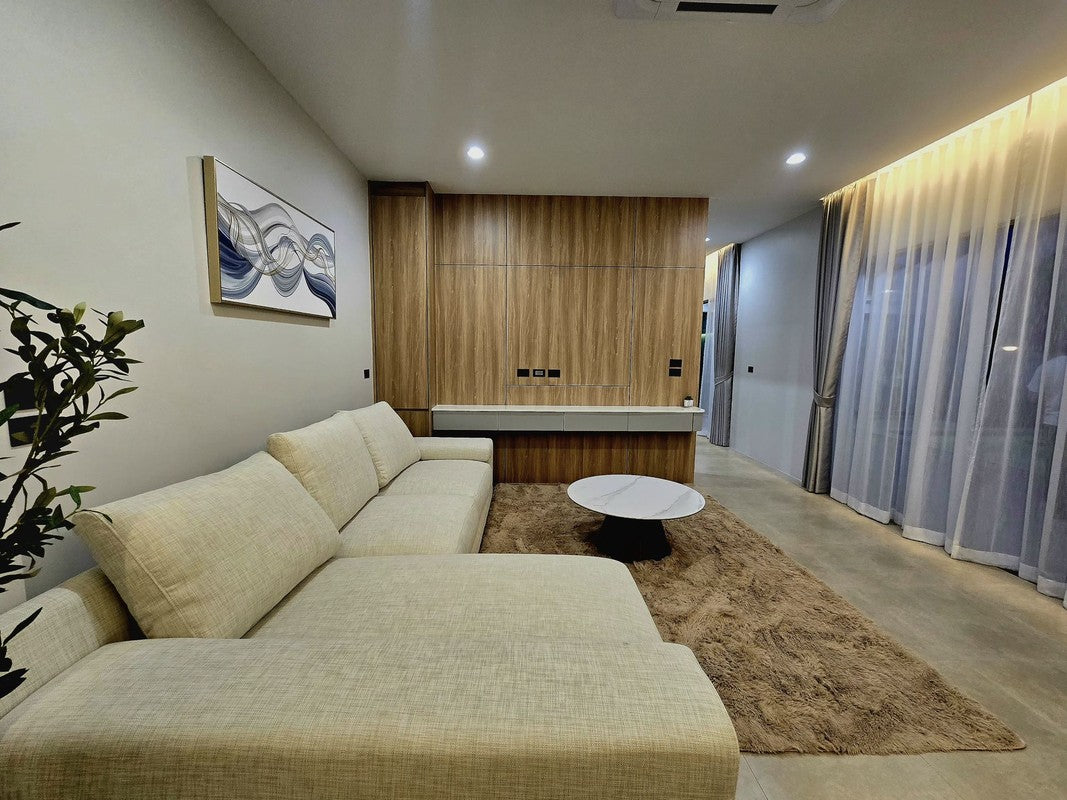 Luxuriöse U-förmige Poolvilla in Hua Hin zu verkaufen