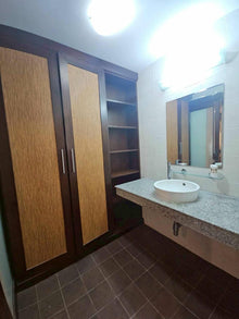 Single-Storey Resort Style House in Kiri Nakara
