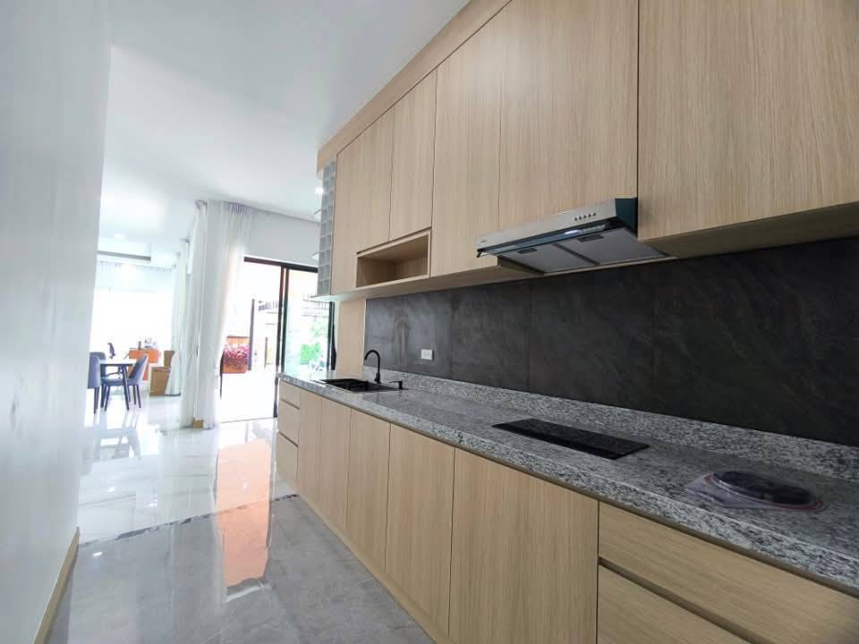 New 3-Bedroom Pool Villa in Cha-am with Jacuzzi