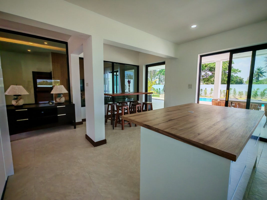 Modern 3 Bedroom Pool Villa on Large Plot in Hin Lek Fai, Hua Hin