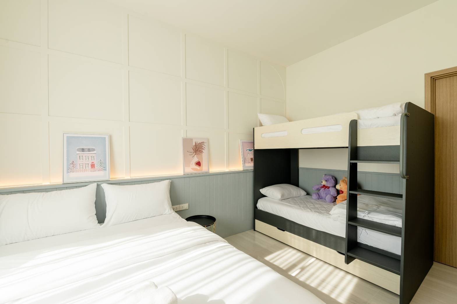 Luxury Pool Villa with Kids Club and Guest House Near Black Mountain