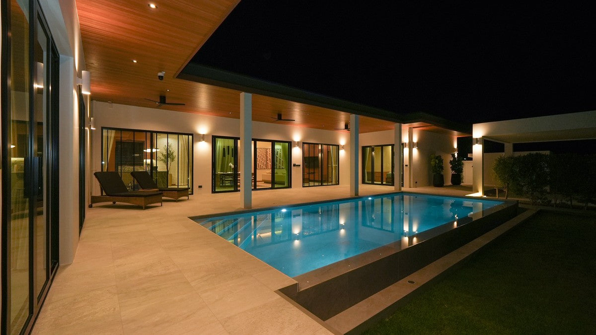 Luxuriöse Poolvilla mit 3 Schlafzimmern in Hua Hin zu verkaufen - bezugsfertig