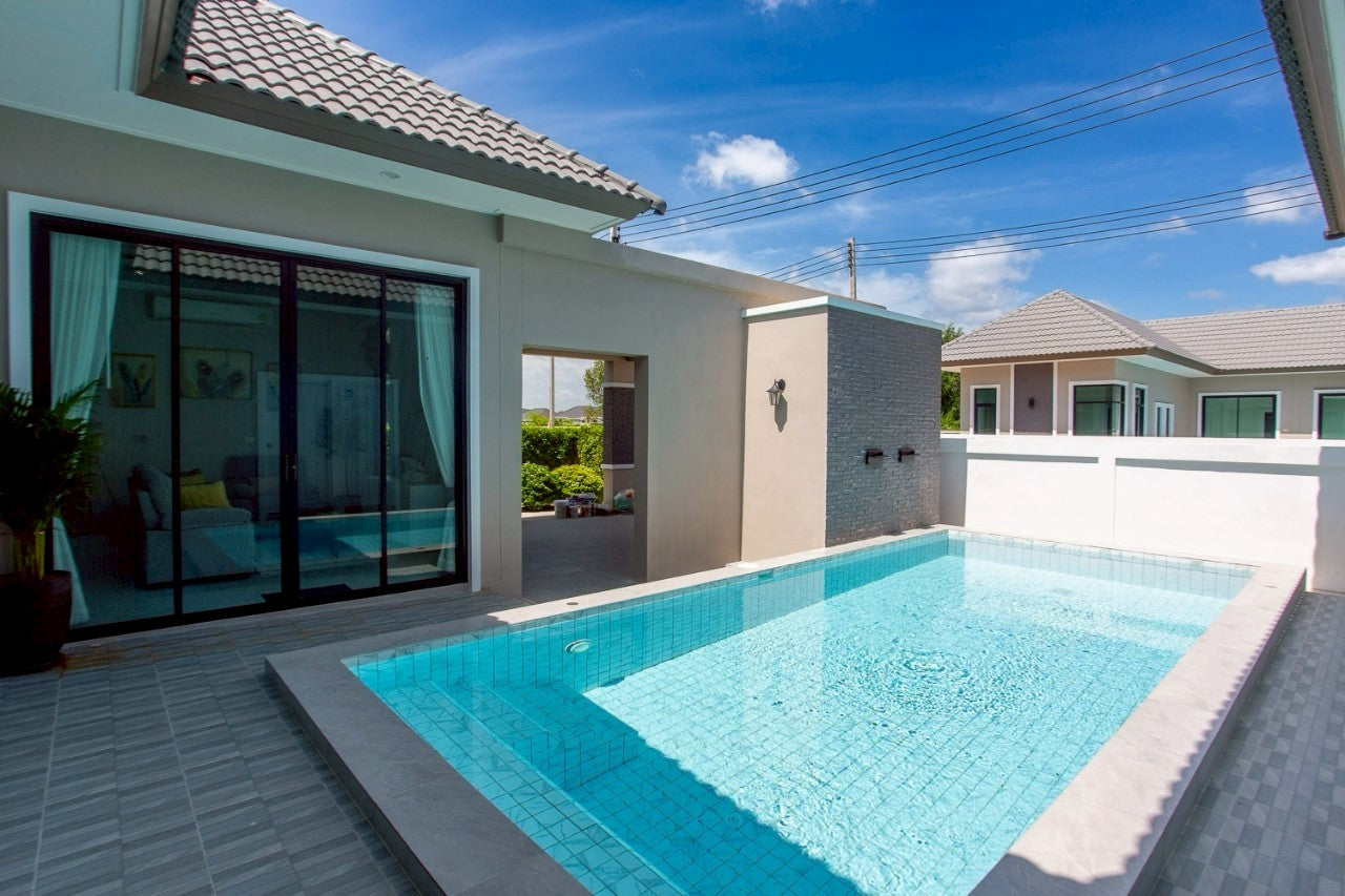 Modern Pool Villa in Hin Lek Fai